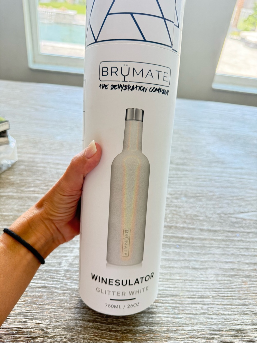 NIB BrüMate Winesulator 25oz Glitter White